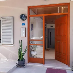 Jolly Apartment